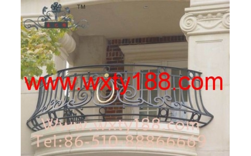 The balcony guardrail
