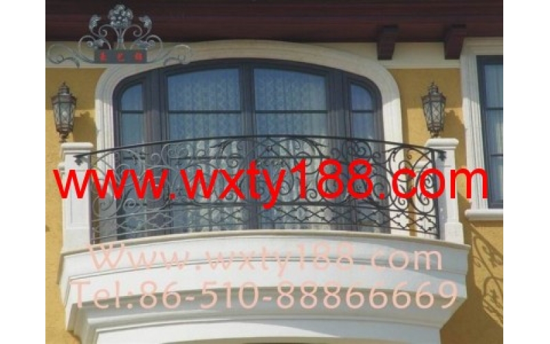 The balcony guardrail